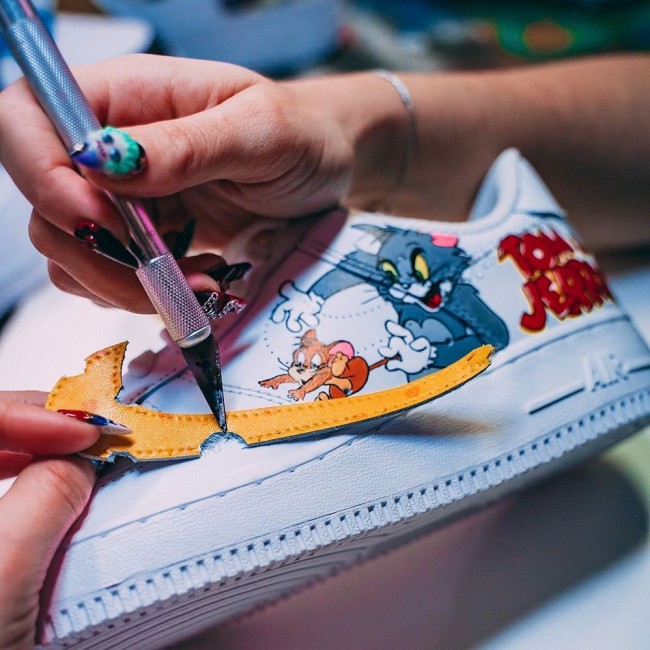 Pinturas manga para personalizar zapatillas