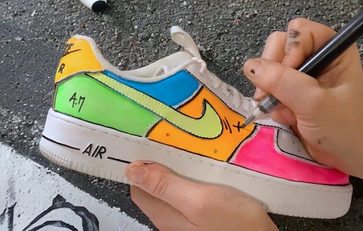 Peinture pour customiser les sneakers