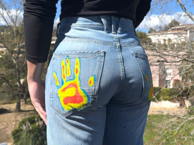 Customiser un jean avec de la peinture